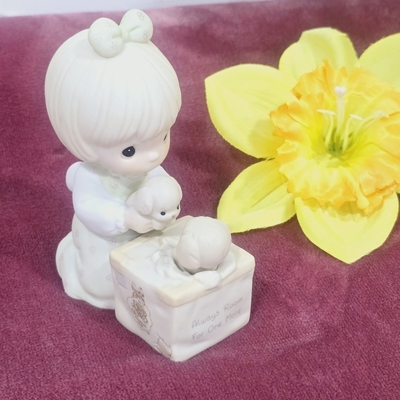 Precious Moments 1988 Always Room for One More - Picture 1 of 7
